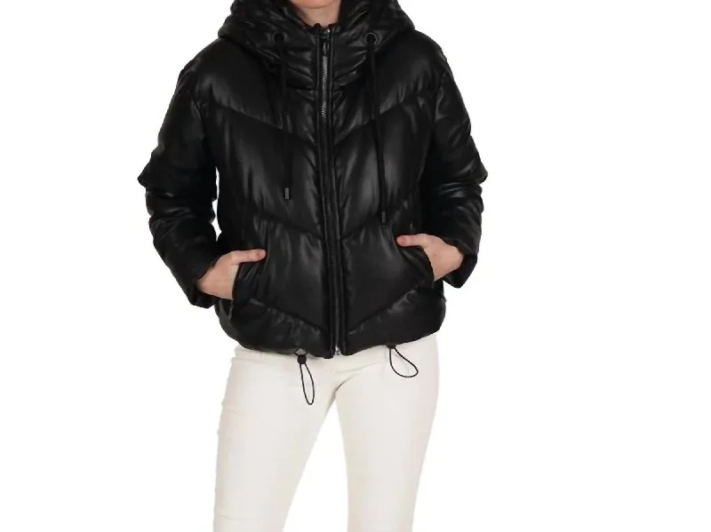 Leo Puffer Jacket In Black