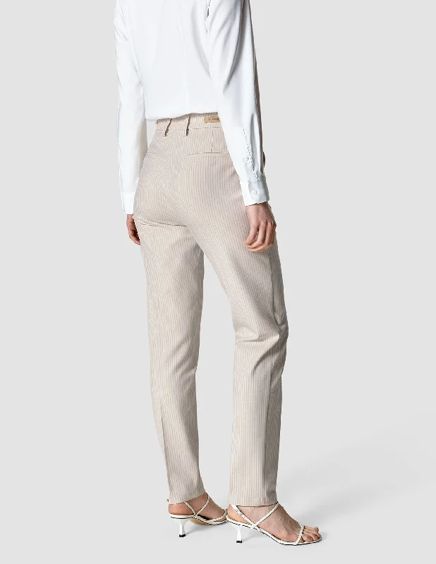 Essential Pants Tapered Cream Latte