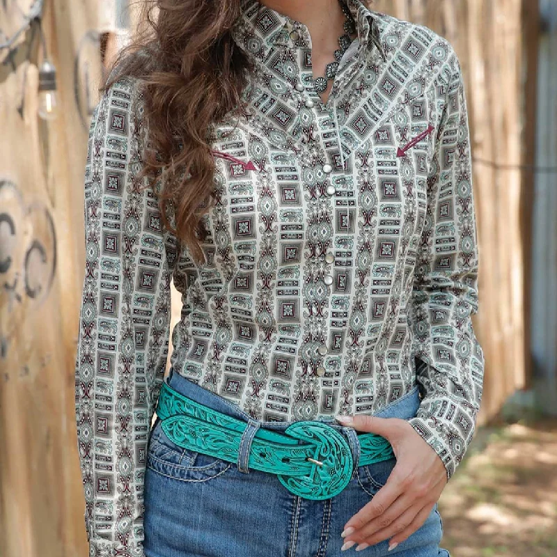 Cruel Women's L/S Geometric Paisley Western Snap Shirt in Cream