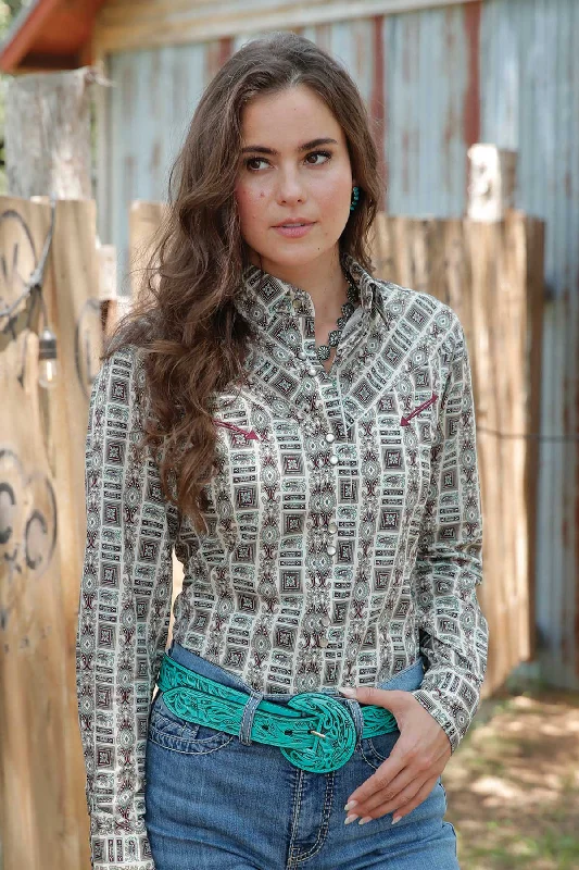 Cruel Women's L/S Geometric Paisley Western Snap Shirt in Cream