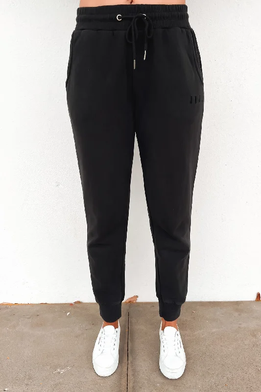 JNJL Essential Trackpant Washed Black