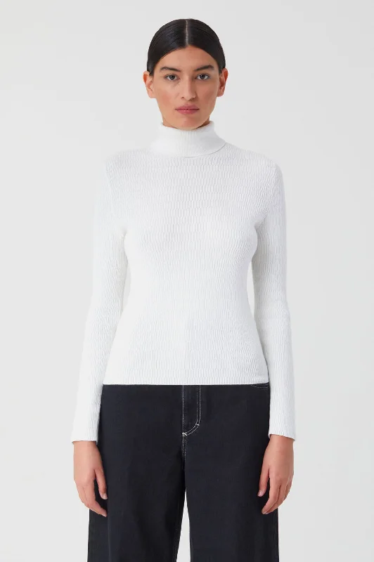 Turtle Neck Long Sleeve in Ivory