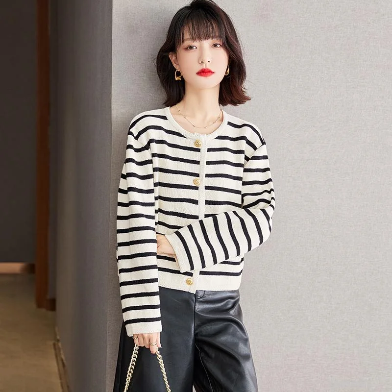 Woman Fashion Shirt DT26256